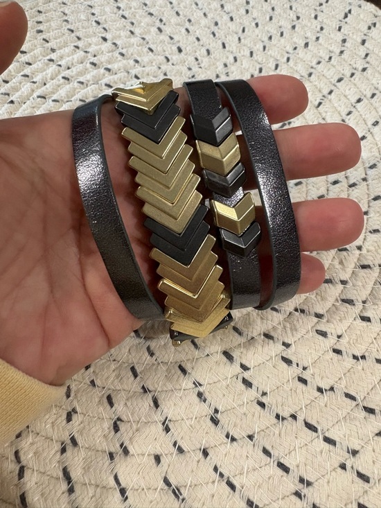 Jewelry - ⭐️ 5/$25 Leather Wrap Bracelet with Gold & Black Chevron Accents